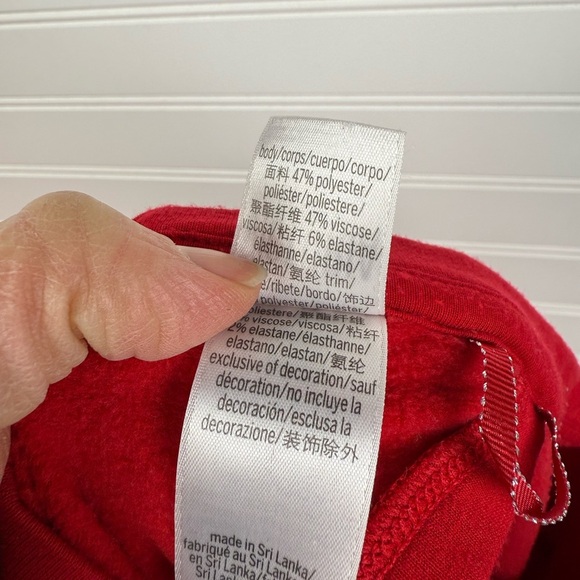 Victoria Sport Victoria’s Secret red keyhole back sweatshirt. Size XS. - Picture 6 of 6
